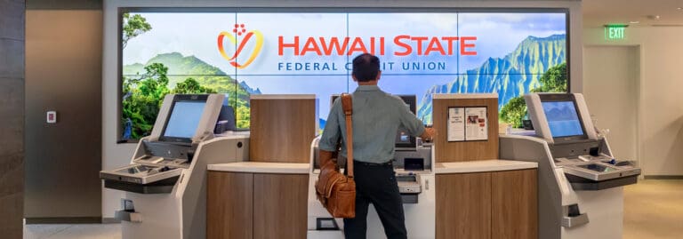 man using ITM at Hawaii State FCU branch